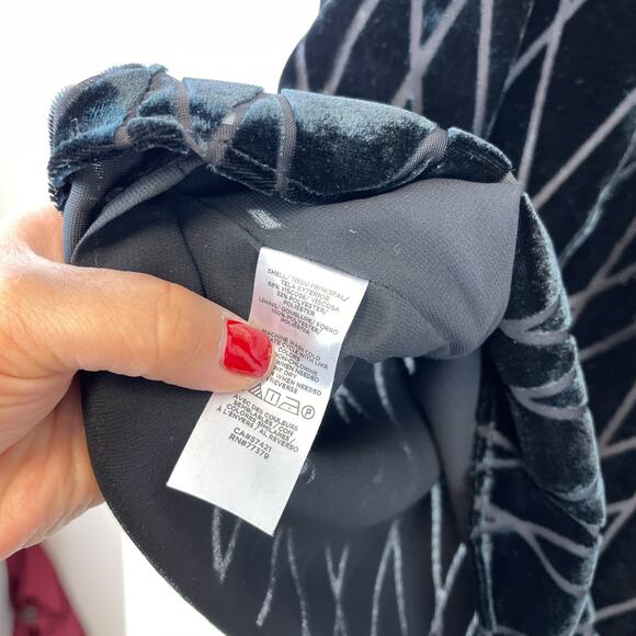 Ann Taylor Size M Diamond Argyle Pattern Velvet Drapey Cami Tank Top Black - Picture 5 of 9